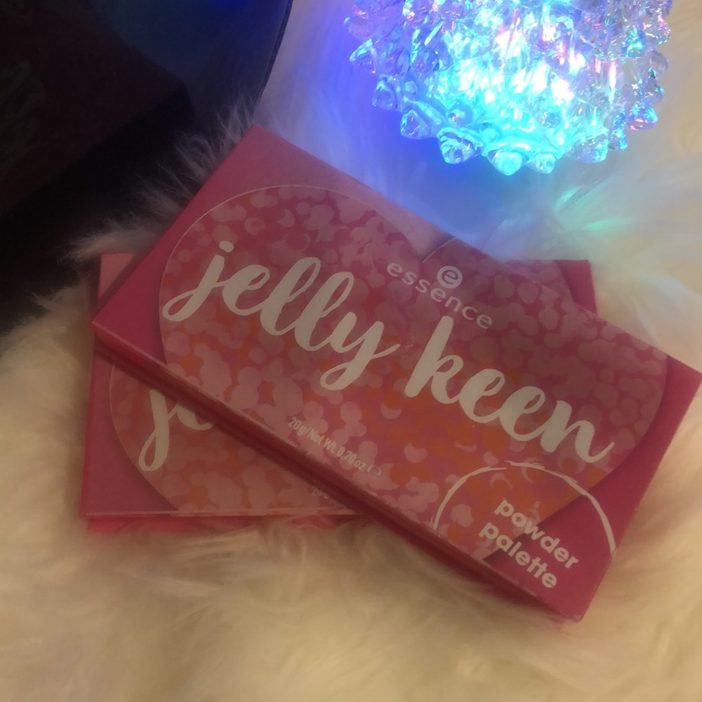 Merry Christmas Essence Jelly Keen Powder Palette Shimmery Highlights Lot of 2